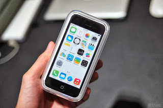 (Video) Smartphone iPhone 5C Unboxing, 16Gb