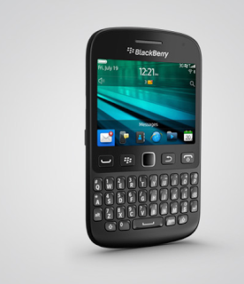 BlackBerry 9720 with touch screen and QWERTY keyboard officially launched